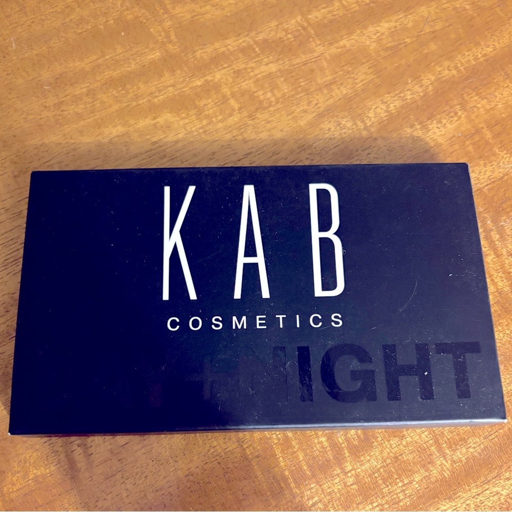 KAB Cosmetics Day & Night Shadow Palette